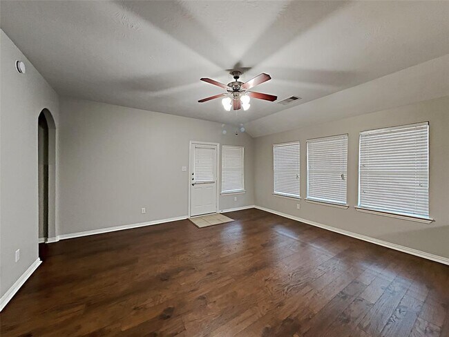 Building Photo - 10818 Harston Dr