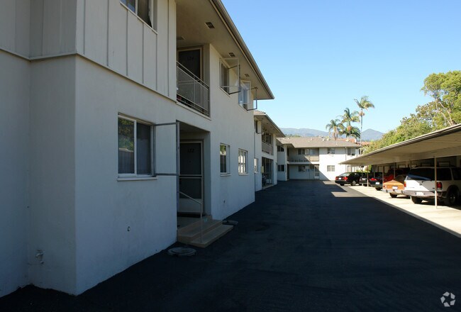Building Photo - 118-140 E Sola St