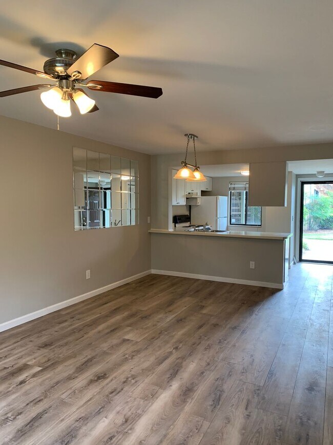 Foto del edificio - 2 Bedroom 2 Bath condo in Park Place Avail...