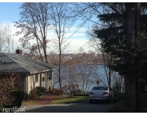 Building Photo - 168 Pleasant St