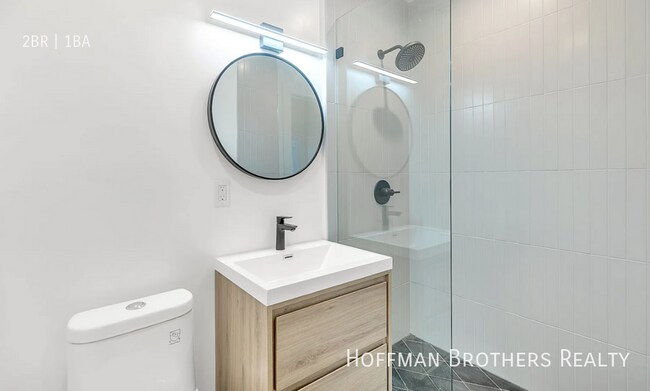 Foto del edificio - 233 Rosemont Ave