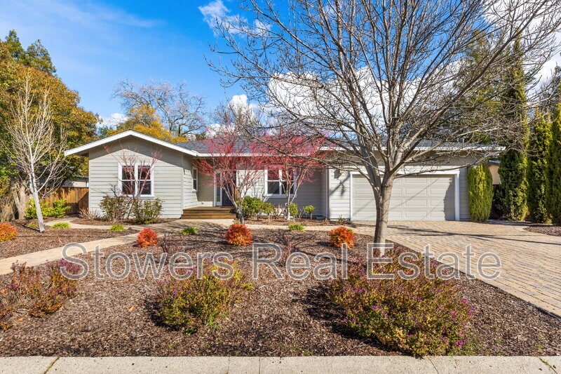 Primary Photo - 235 Pleasant View Dr