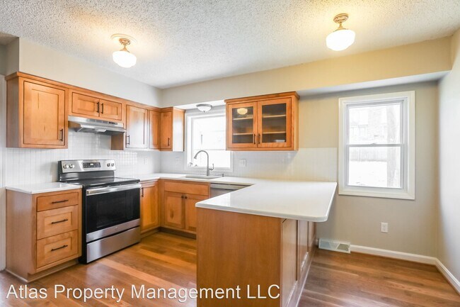 Building Photo - 4 br, 2 bath House - 6712 NW Mirror Lake T...