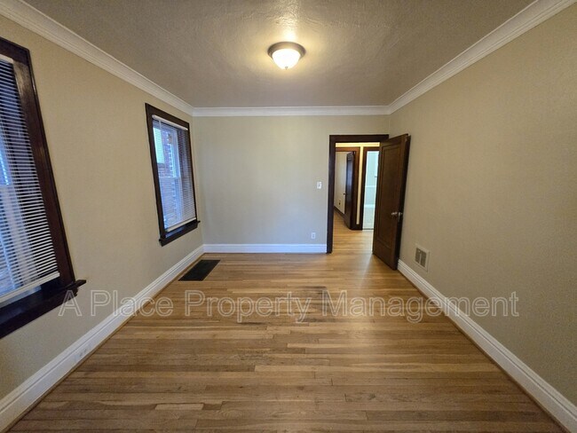 Building Photo - 5322 Itaska St