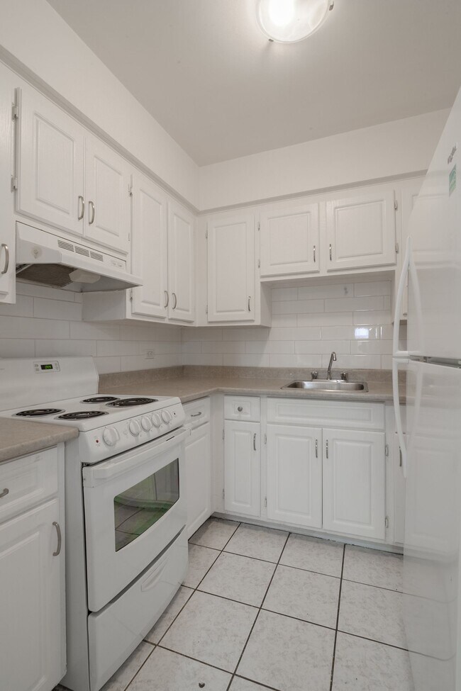 Photo du bâtiment - 2400 Av. Van Horne