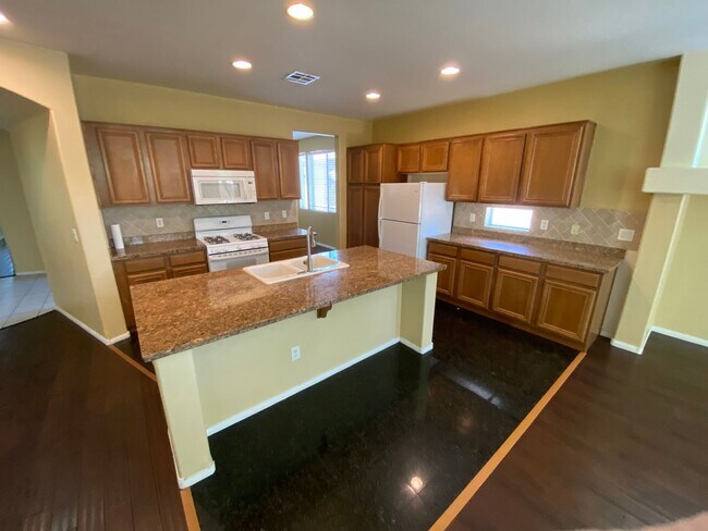 Foto del edificio - Beautiful 3 bed/2 bath home located in the...