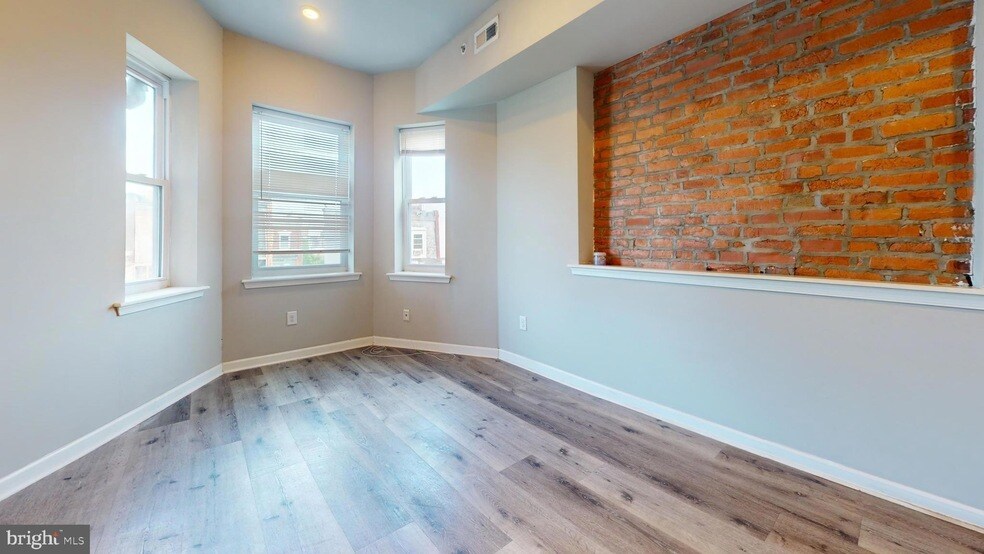 Primary Photo - 2217 N 33rd St