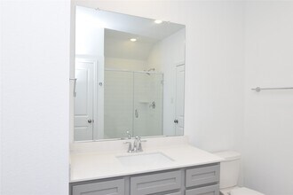 Building Photo - 5427 Holly Hvn Ct