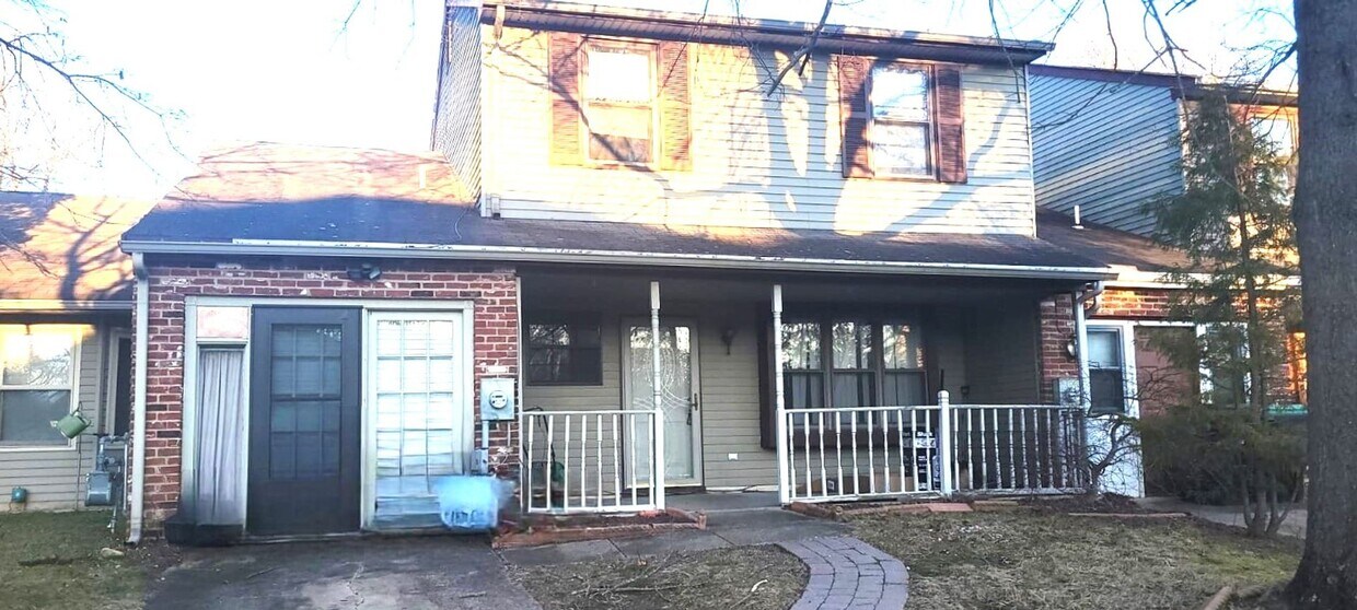 42 Hathaway Dr, Winslow Township, NJ 08081 Townhome Rentals in