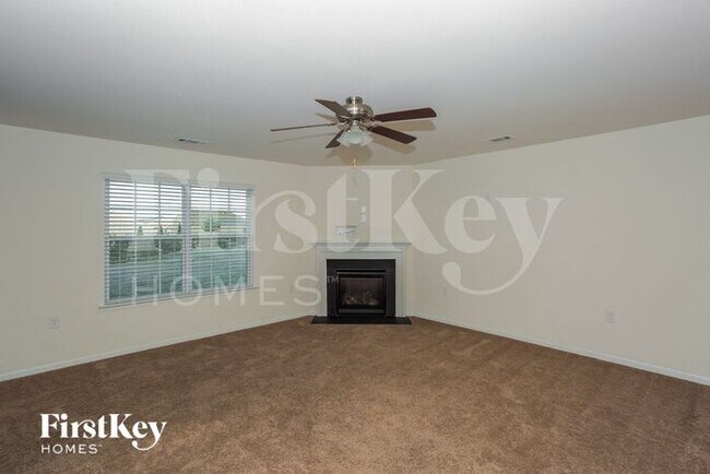 Foto del edificio - 3282 Runneymede Street SW