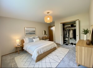 Building Photo - 1970 Burton St SE