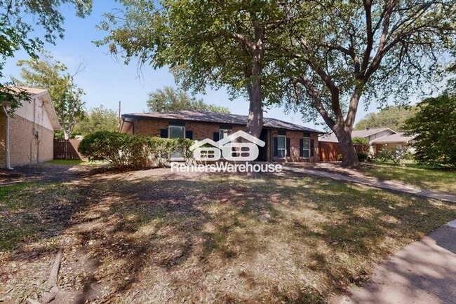 Building Photo - Beautifully  Designed Living In Plano Is Calling!!!