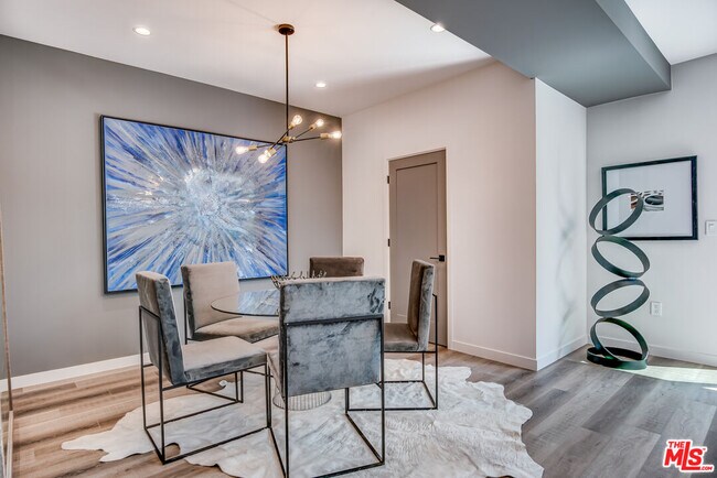 Foto del edificio - 13028 Calvert St