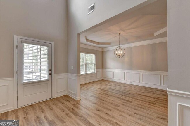 Building Photo - 648 Georgia Way
