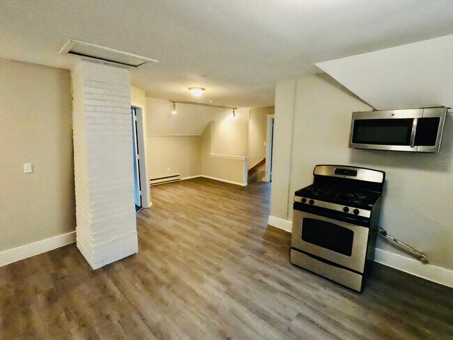 Foto del edificio - 216 Mansfield St