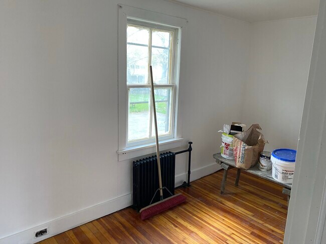 Building Photo - 65 Cedar St