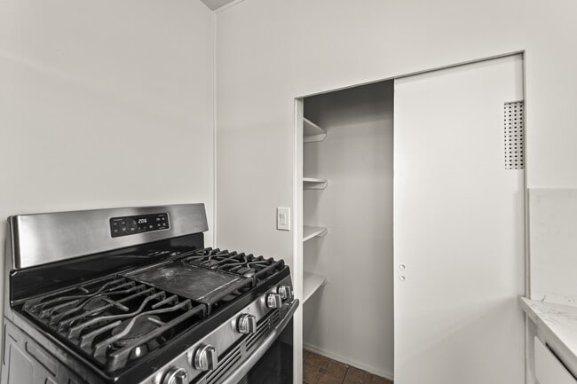 Building Photo - 7015 8th Ave