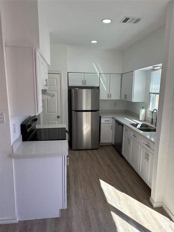 Building Photo - 12400 Brookglade Cir