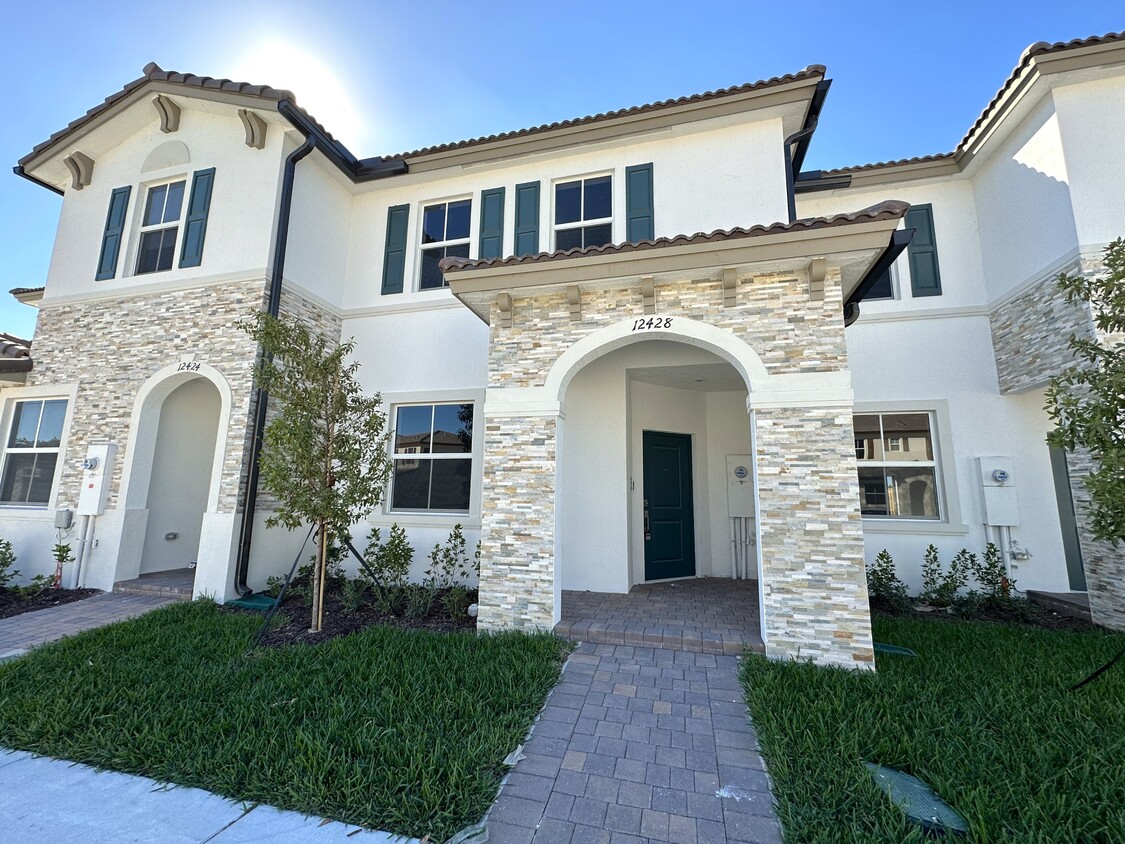 Foto principal - 12428 NW 23rd Ct