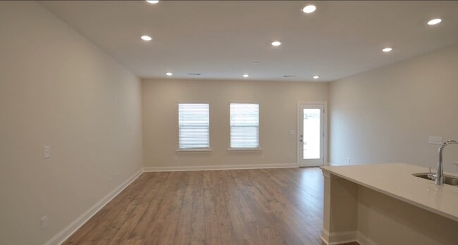 Building Photo - 3714 Patten Paige
