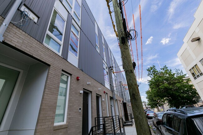 Foto del edificio - 1250 N Taney St