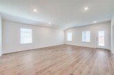 Foto principal - 3920 River Rock Ave
