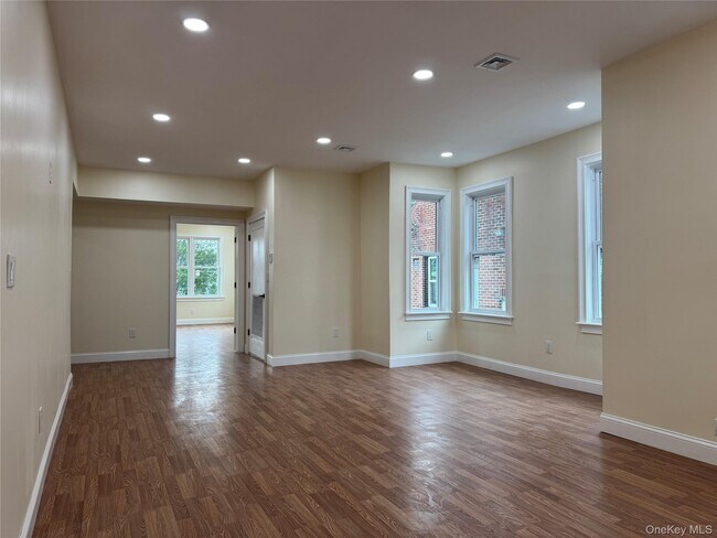 Foto del edificio - 109 Grandview Ave