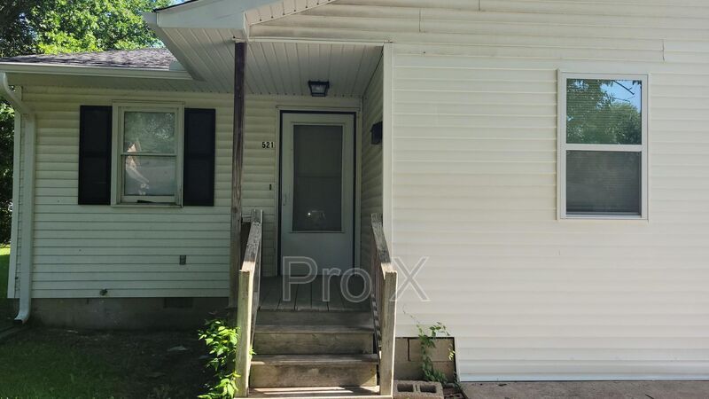 Primary Photo - 521 E 22nd St