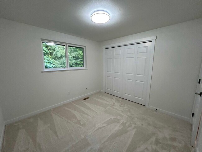 Building Photo - 31532 36th Ave SW