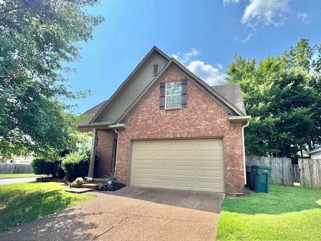 Building Photo - Cordova-Spacious 3 Bedroom 2.5 Home