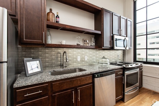 1BR, 1BA - 563-593 SF - A Loft - The Julian