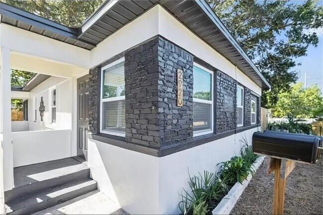 Foto del edificio - 2904 Emerson Ave S