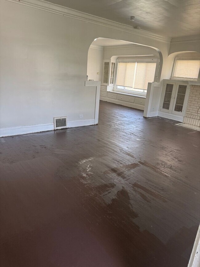 Foto del edificio - 3526 E 151st St