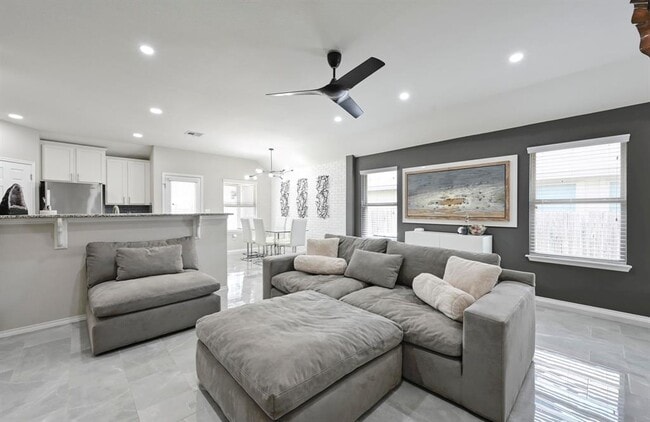 Foto del edificio - 249 Noddy Rd