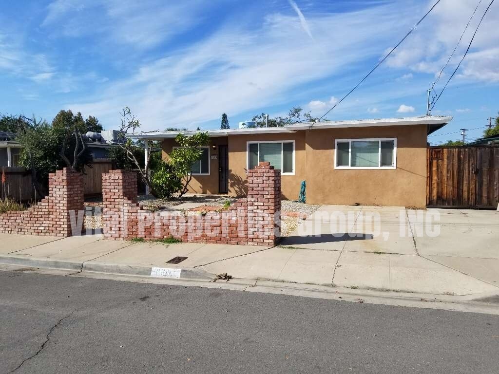 Primary Photo - 6164 Nelson St