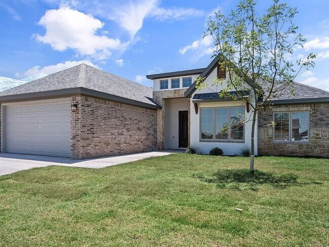 Foto del edificio - Bright, Open 4-bedroom, 2-bathroom Home!!