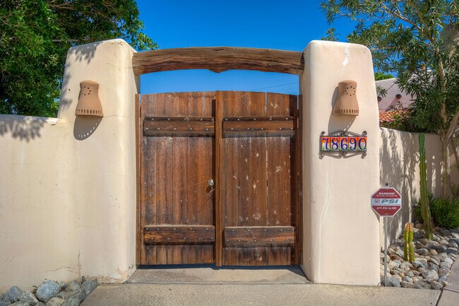 Foto del edificio - 78690 Starlight Ln
