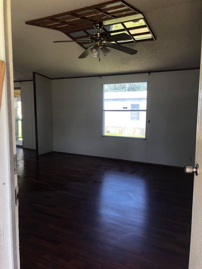 Building Photo - 3506 S Camellia