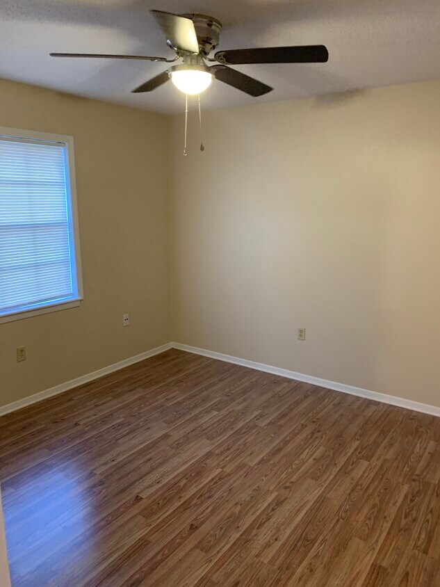 Foto principal - 675 Wooddale Blvd