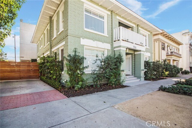 Foto principal - 1322 E 3rd St