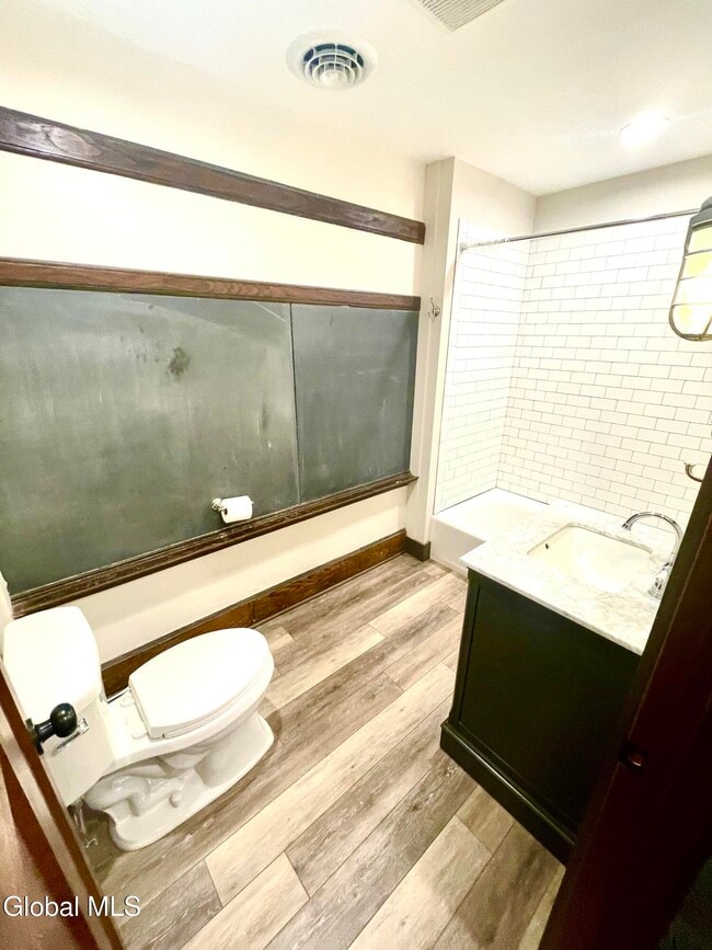 Foto del edificio - 34 William St