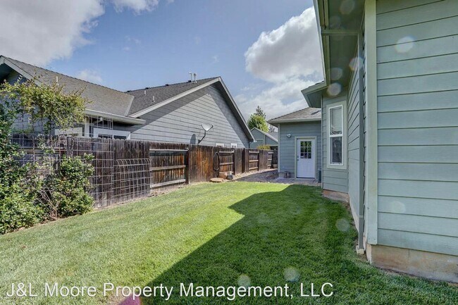 Foto del edificio - 3 br, 2.5 bath House - 88 Pineridge Lane