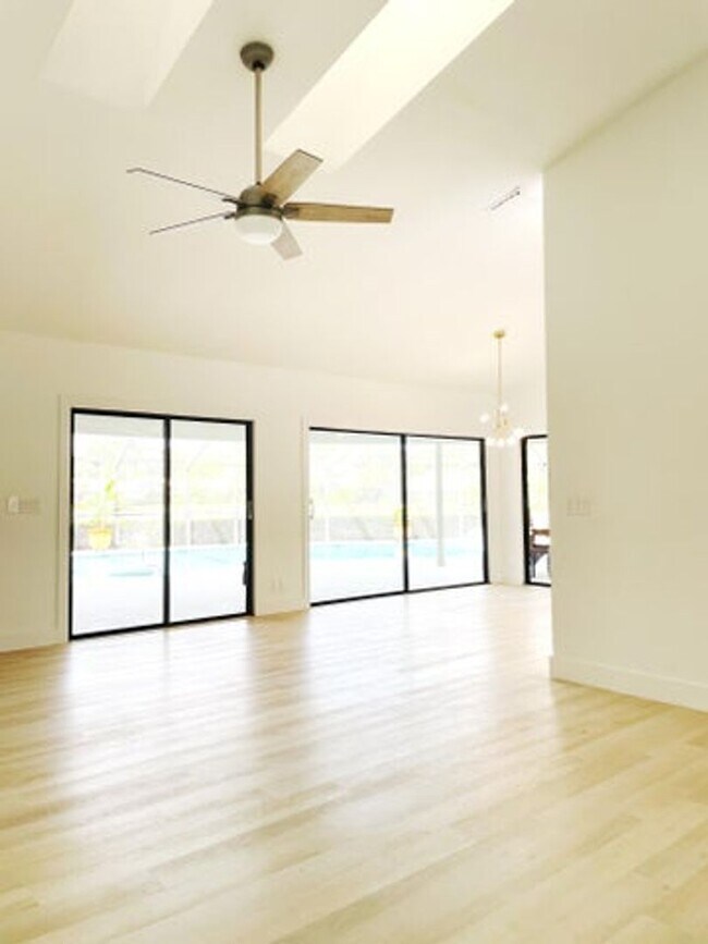 Foto del edificio - 3345 Pine Hill Trail