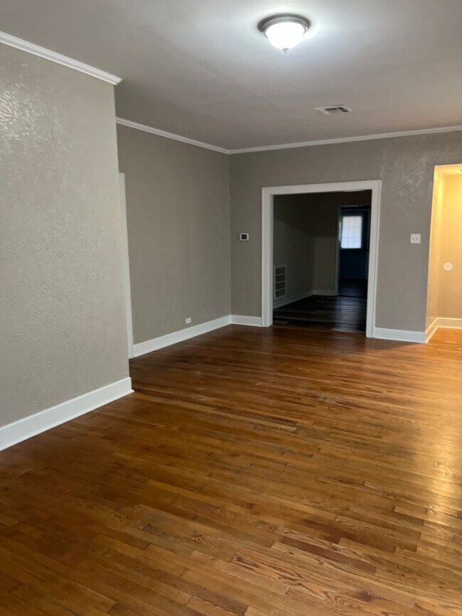 Foto del edificio - Home for lease