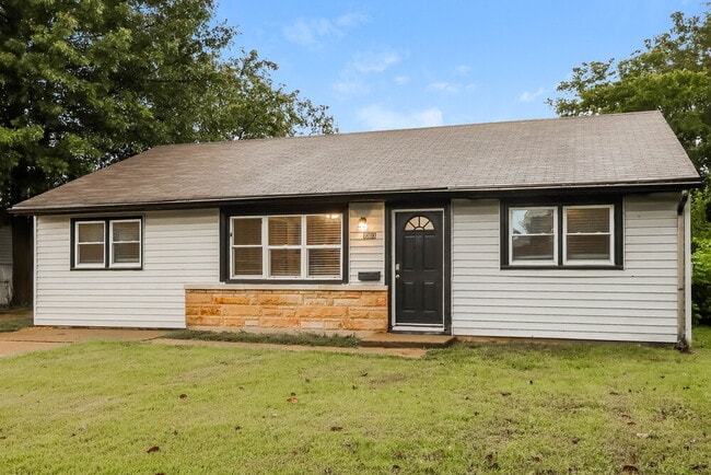 Foto del edificio - 7303 Dunkirk Ln