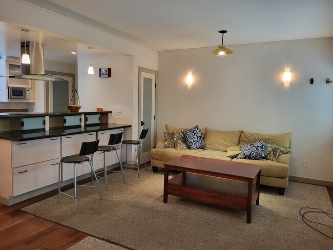 Foto del edificio - 2459 Hilgard Ave