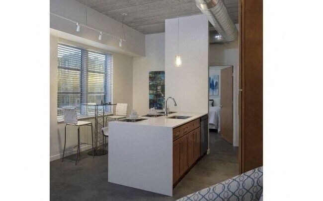 Foto del edificio - 6154 S Cottage Grove Ave