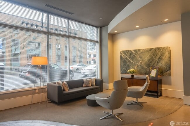 Building Photo - 0Bd/1Ba Seattle Condo