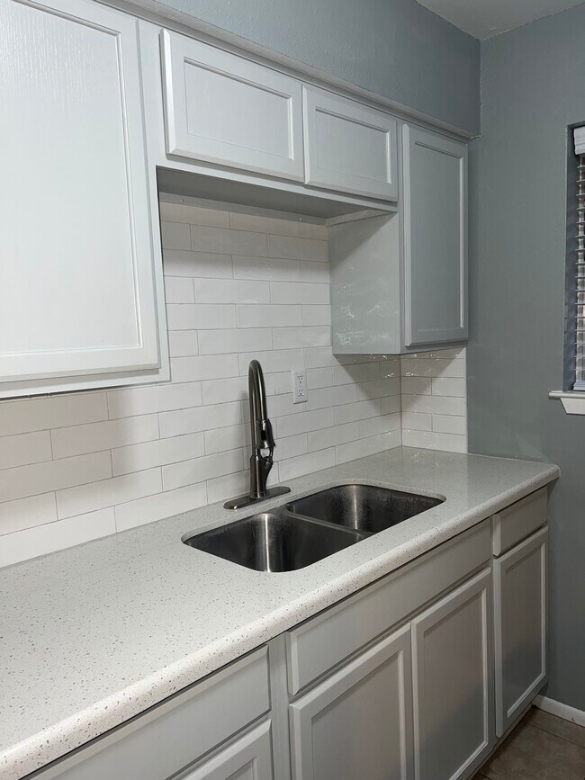 Cocina - 101 N Orange St