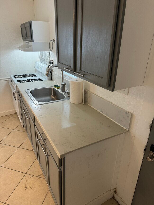 Foto del edificio - 1136-1132 J St